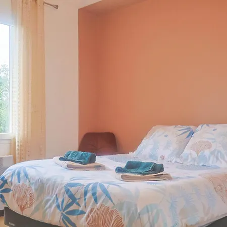 Gina Dom wakacyjny Garons